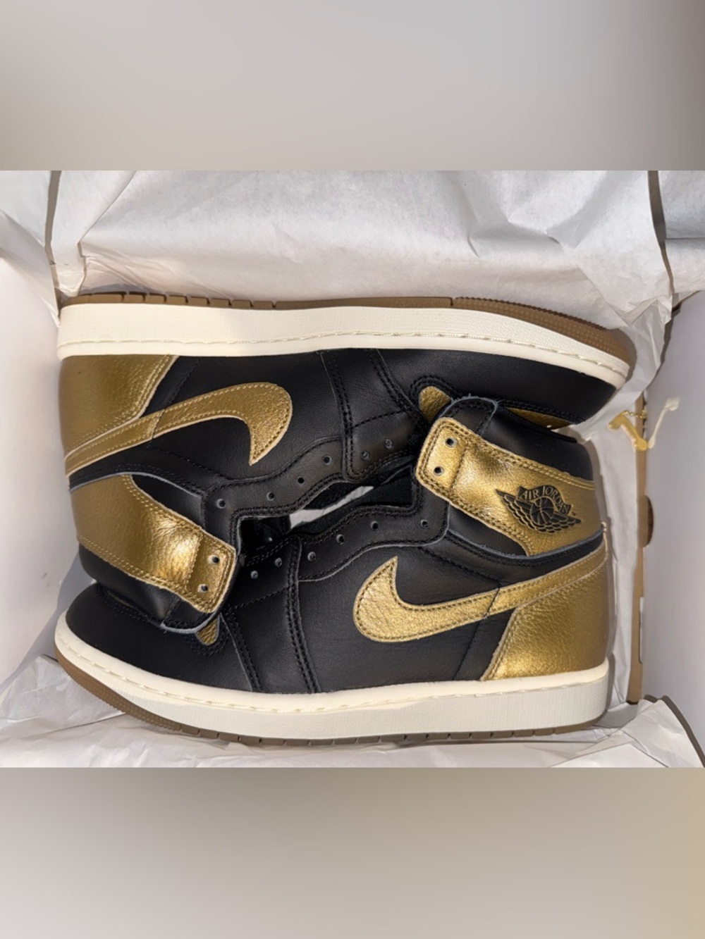 Nike Men’s High-Top Sneakers - Black/Metallic Gold